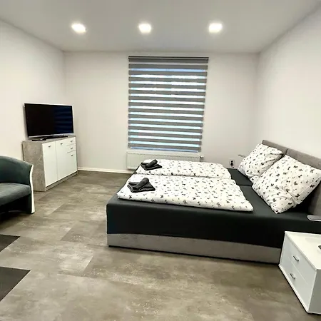 Premium Se Soukromym Parkovanim Česká Lípa