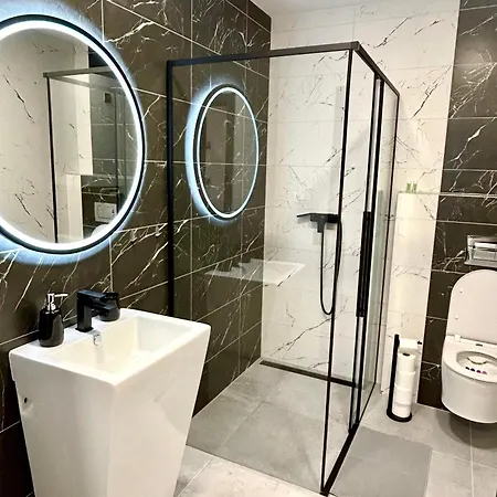 Premium Se Soukromym Parkovanim Lejlighed