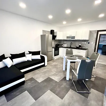 Apartamento Premium Se Soukromým Parkováním Česká Lípa