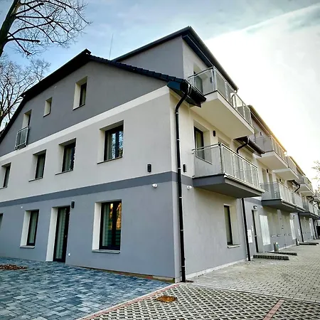 Premium Se Soukromym Parkovanim Apartment *